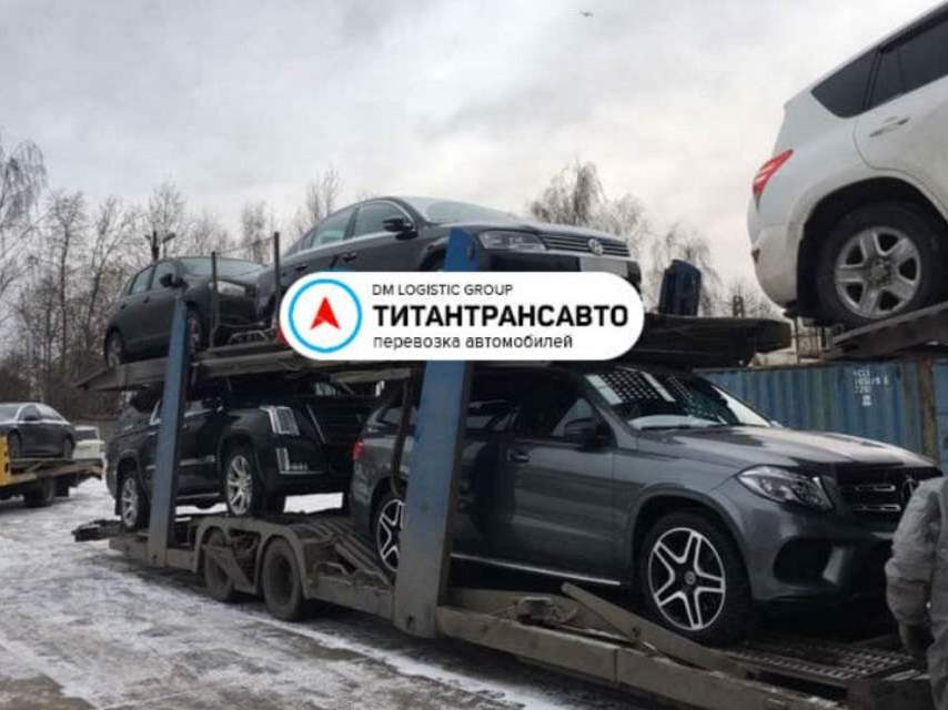 A авто на автовозе